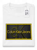 Polera Calvin Klein Jeans blanca con estampado negro y amarillo