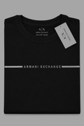 Polera Armani Exchange negra con estampado blanco