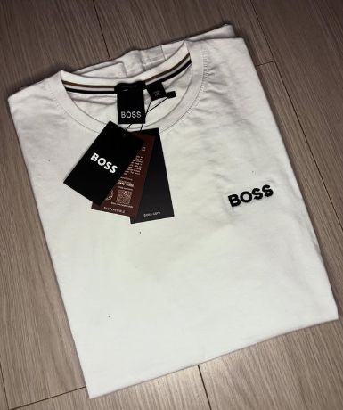 Polera Boss Essential Logo White